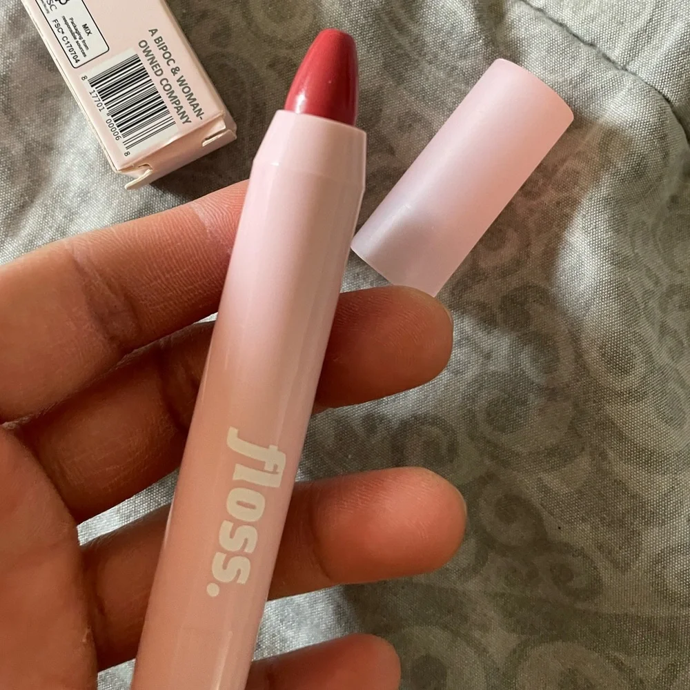 NIB Floss Lip Advocate Sheer Lip Tint in the shade 